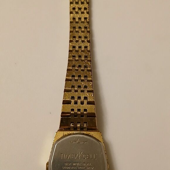 Vtg 80's Timex Q K Cell Women Gold Tone Stainless Steel Watch 5 1/4" Wrist READ - Picture 14 of 16
